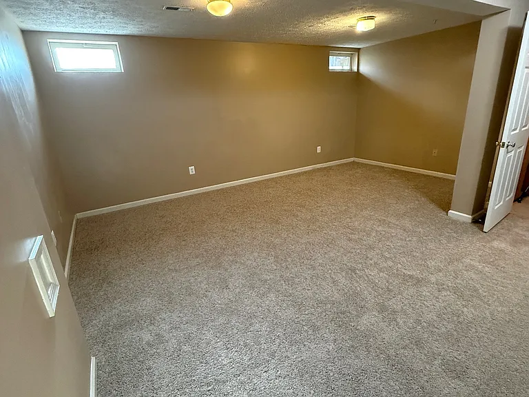 2002 Sumner Dr #2 — Photo 21