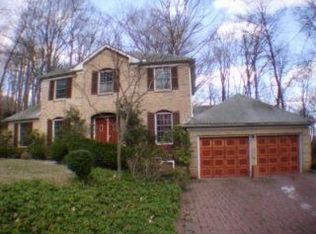 40 Dogwood Ln, Watchung, NJ 07069