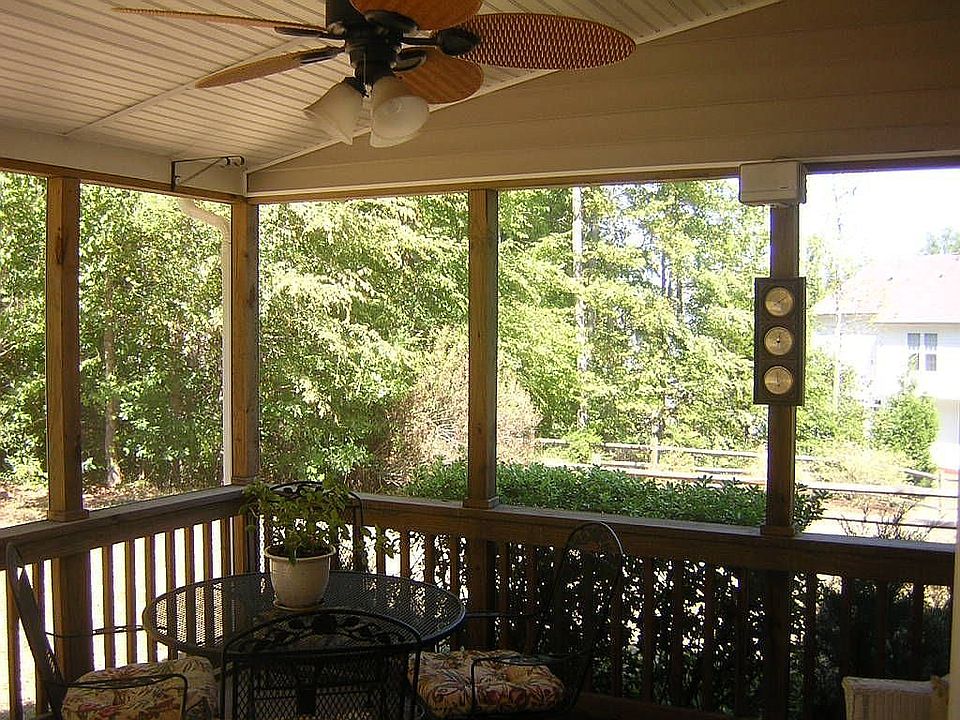 Screened Porch