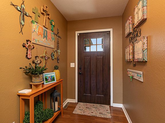 5th image of 660 Big Bear Court