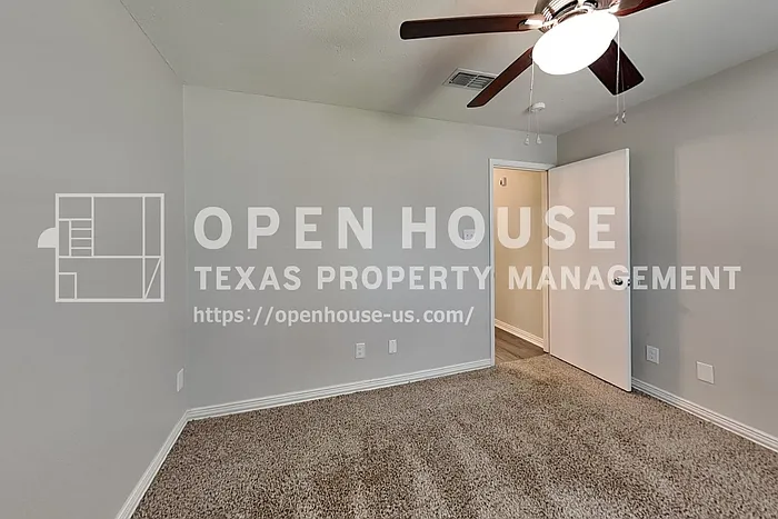 8037 Berrybrook Dr — Photo 15