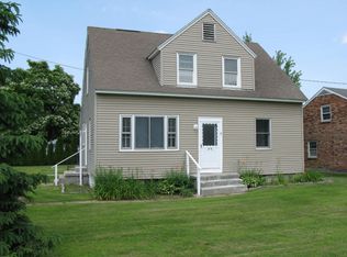 210 Schoolhouse Rd, Albany, NY 12203