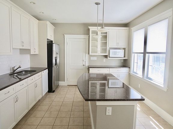 3rd image of 103 Lawton St #1