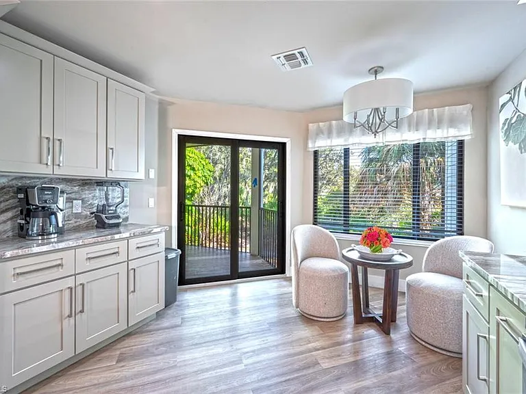 27113 Oakwood Lake Dr — Photo 9