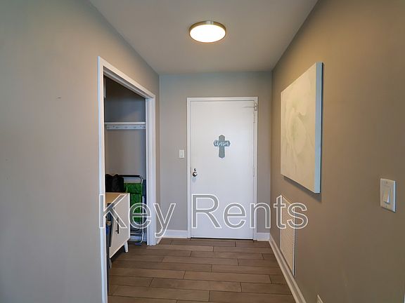 3rd image of 825 Bayshore Dr APT 701