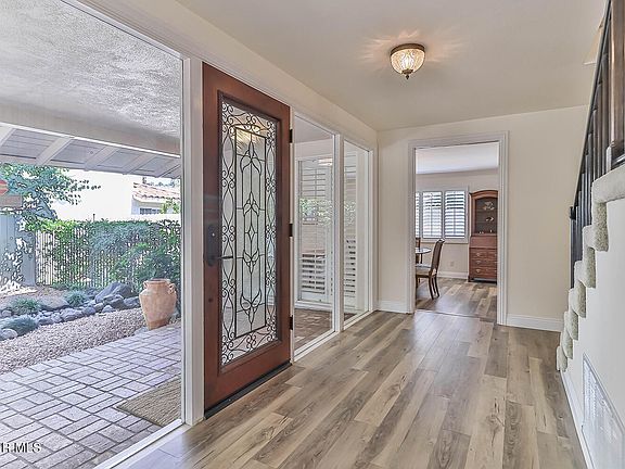 3rd image of 1576 Brentford Ave