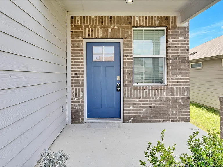 13923 Macquarie Dr — Photo 3