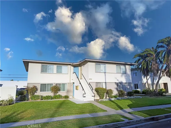 2976 Royal Palm Dr, Costa Mesa, CA 92626