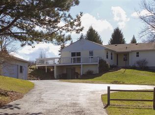 3856 Lower Mountain Rd, Lockport, NY 14094