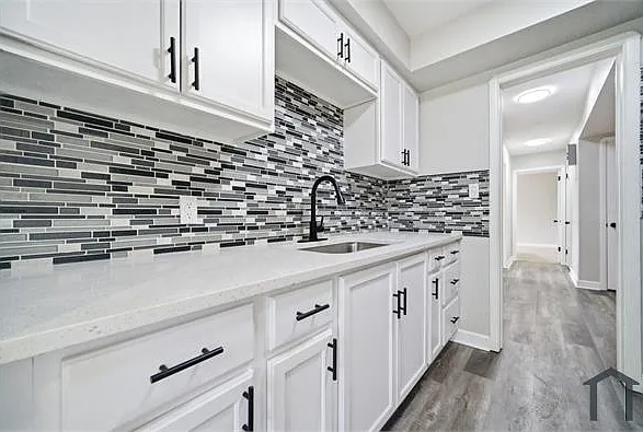 5044 Warrensville Center Rd — Photo 9