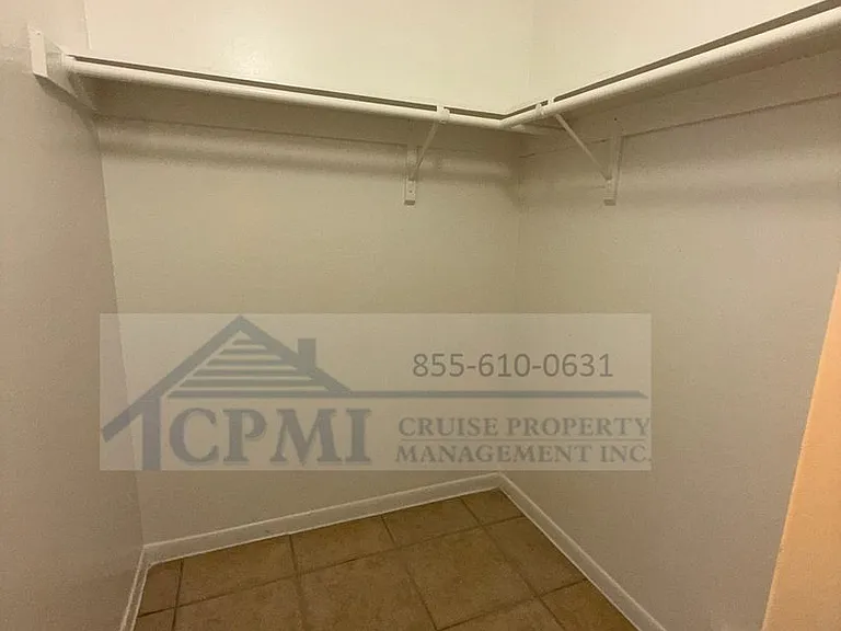610 NE 1st Ave Ft. Lauderdale, FL 33304 — Photo 11