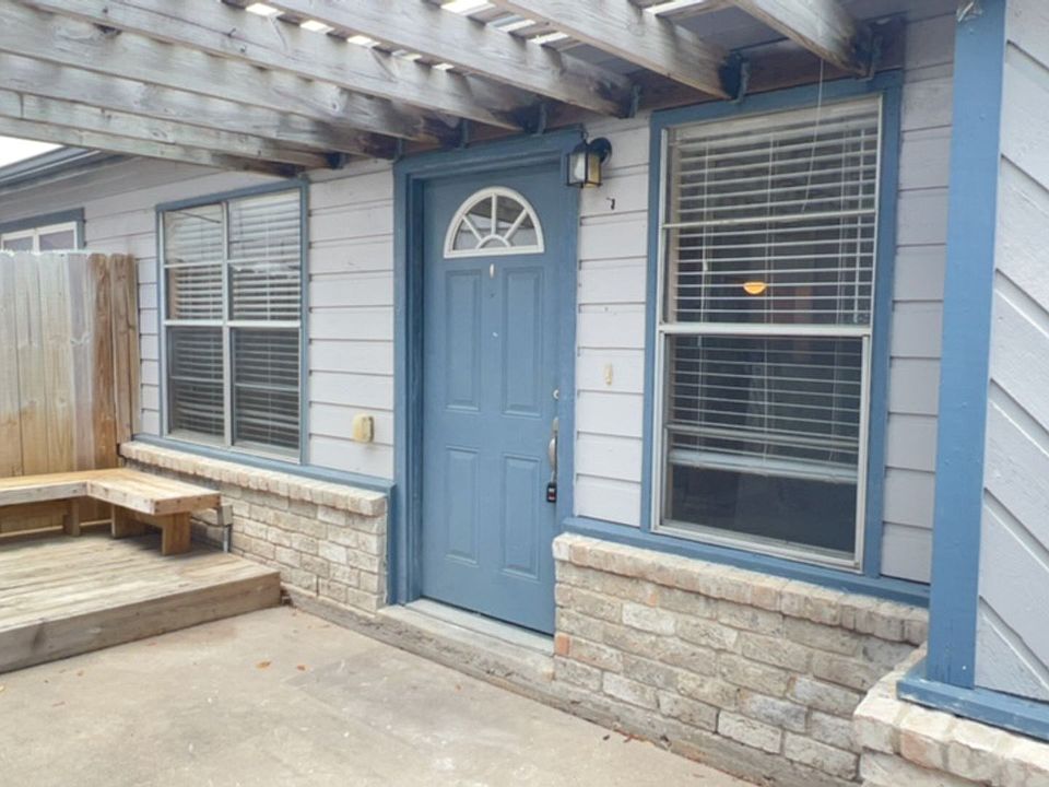 1st image of 7217 Kress Cir APT D1