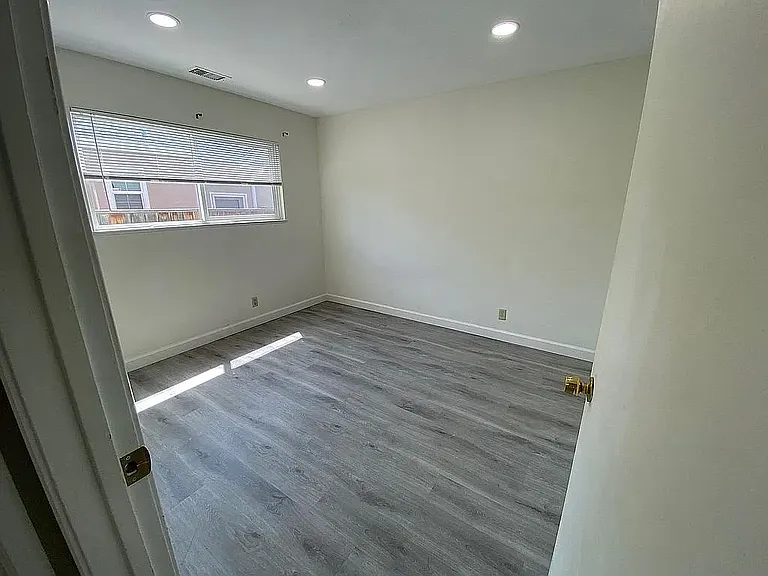 40552 Verne St — Photo 9