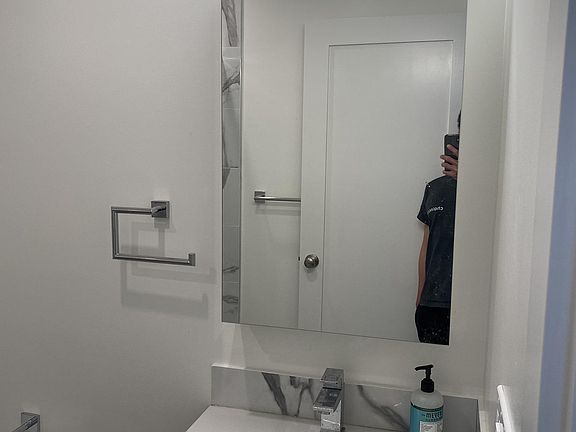 5th image of 1339 21st Ave