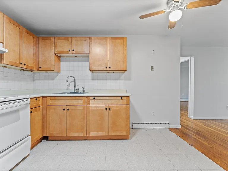 580 Cummins Hwy #15 — Photo 6