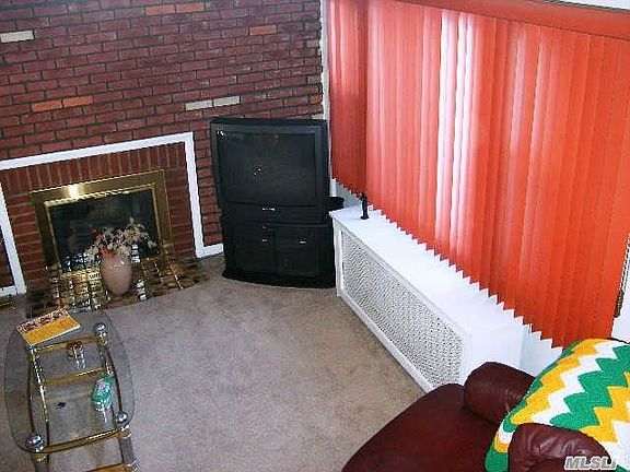 4th image of 115 Fairview Blvd