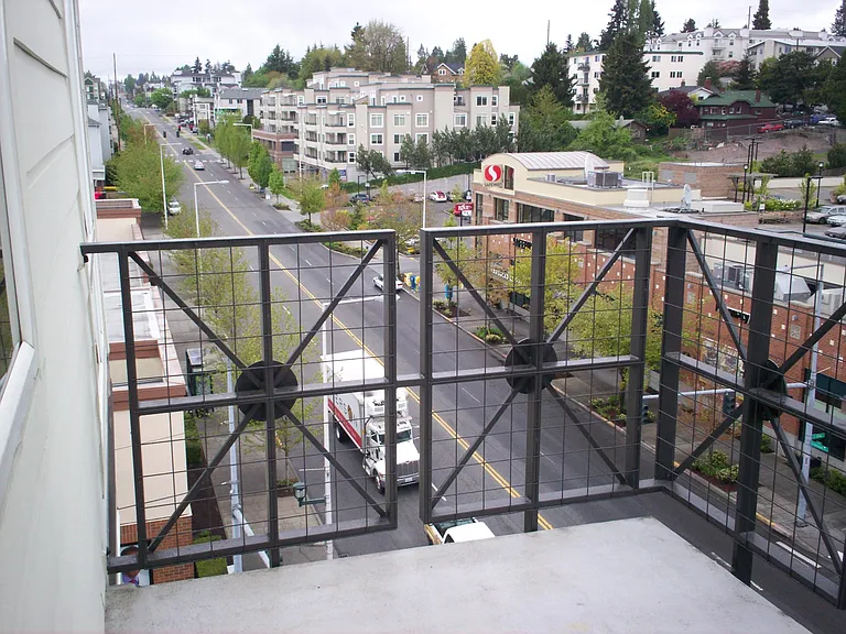 The Towers on Greenwood — Photo 11