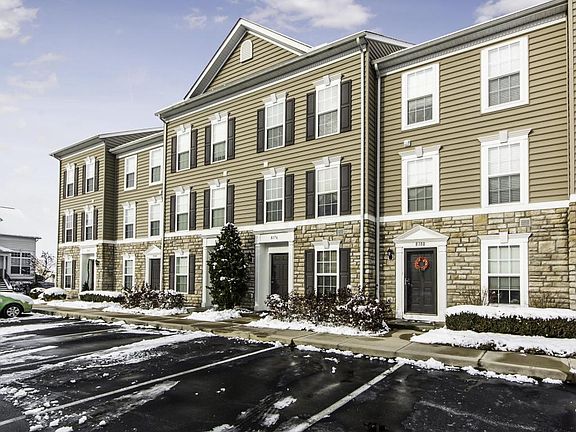 3rd image of 8176 Hawkswillow Dr