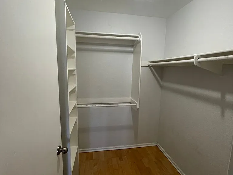 7002 Melody Ln — Photo 13