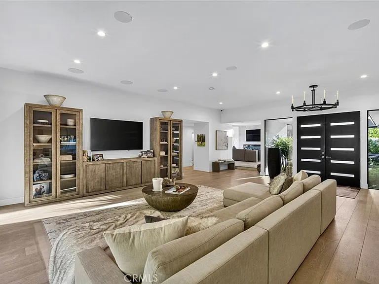 17 Monarch Bay Dr — Photo 39