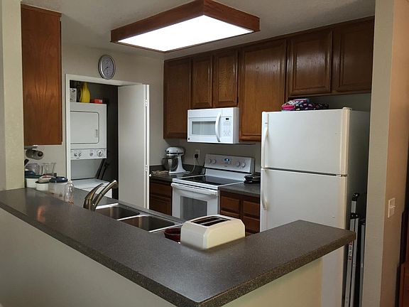 3rd image of 5062 Sutter Creek Cir #140