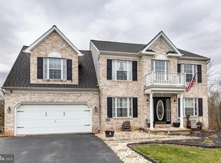 73 Crimson Ave, Taneytown, MD 21787