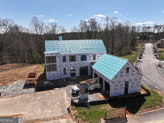 3rd image of 110 Reed Way