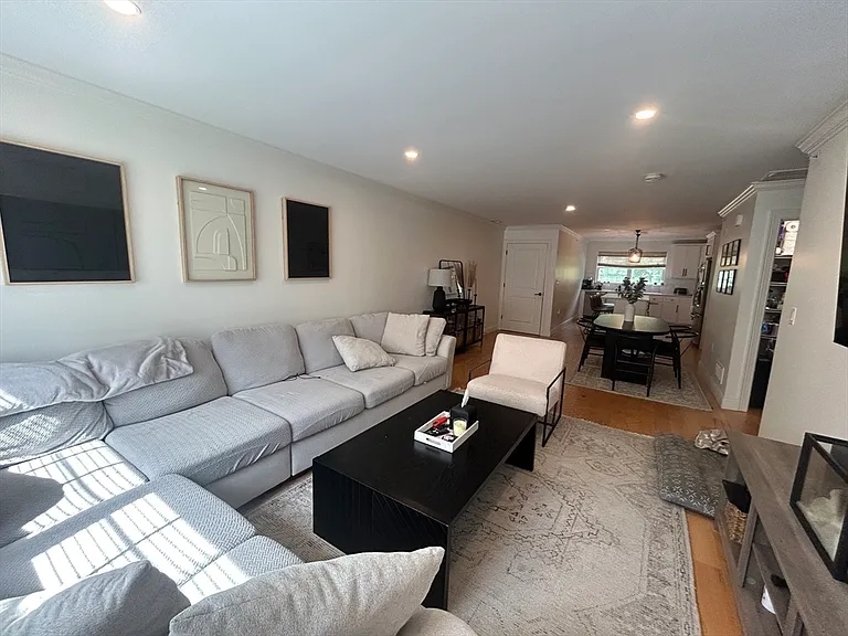 165 Cambridge Rd #3 — Photo 5