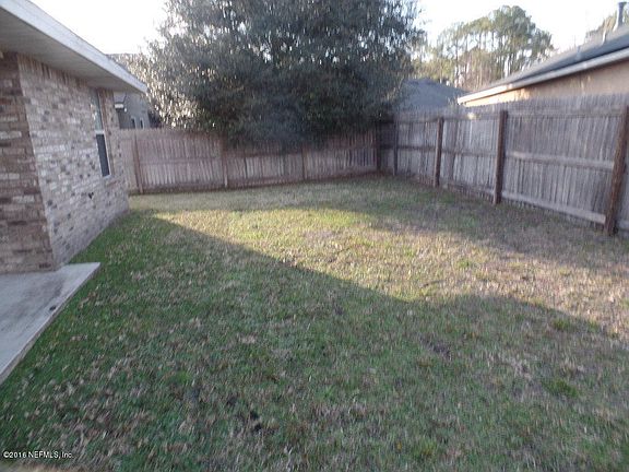 3rd image of 10701 Sandy Oaks Dr