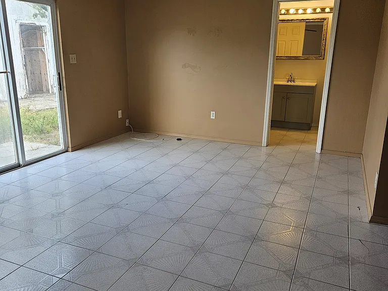 4912 Picture Ave — Photo 8