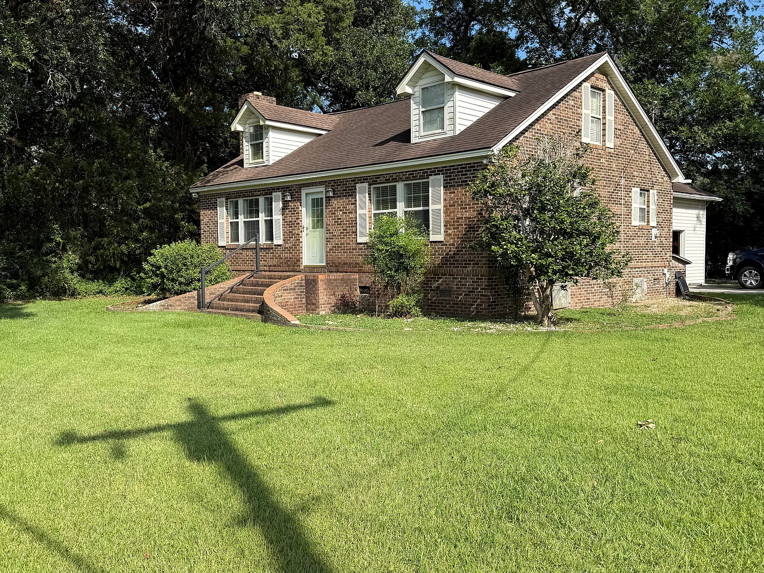 3 bed, 1650 sqft, $1,800 — Photo 1