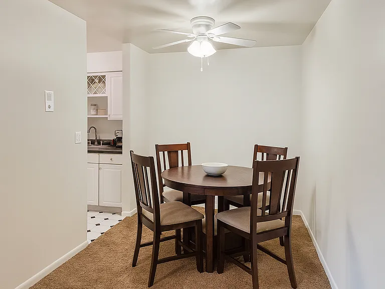 Varsity Management 723 W Madison — Photo 21
