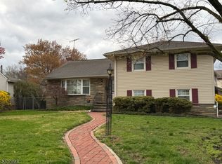 618 Fairway Dr, Union, NJ