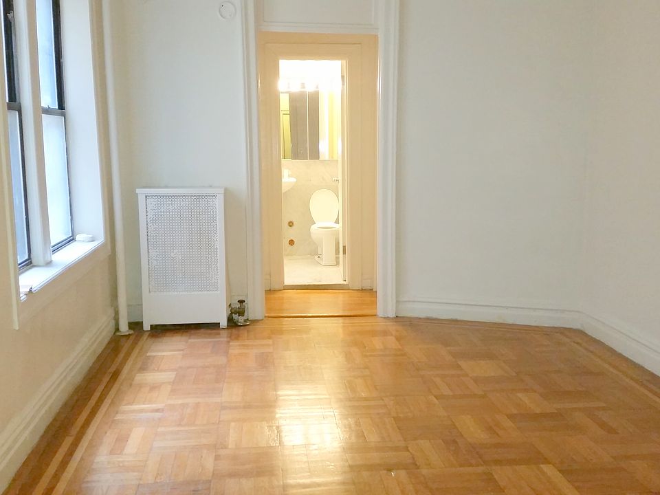 1st image of 3205 Newtown Ave APT 4B