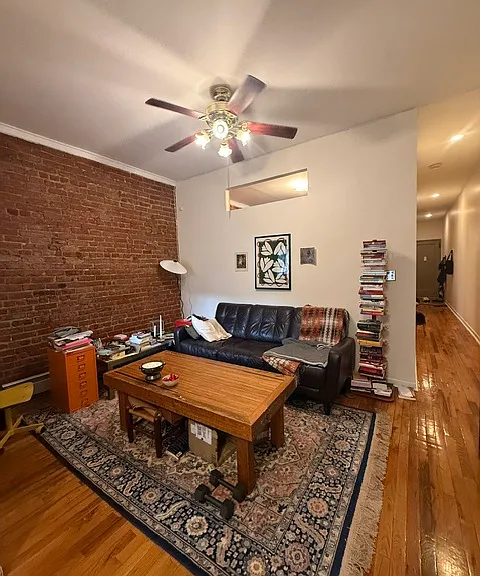 374 8th St #3B — Photo 3