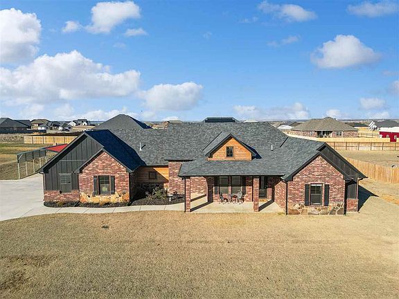 4th image of 4324 Peak Ln
