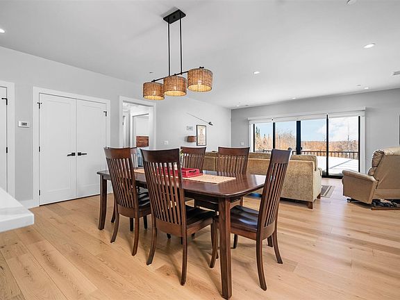 5th image of 4041 Renwick Ln #14