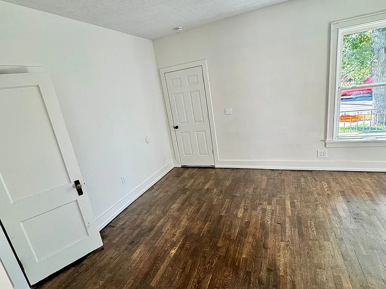 722 W Saginaw St #MAIN — Photo 11