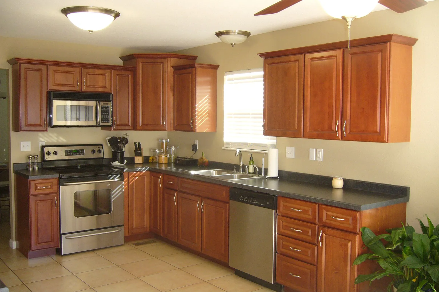 500 Canterbury Ct photo 1