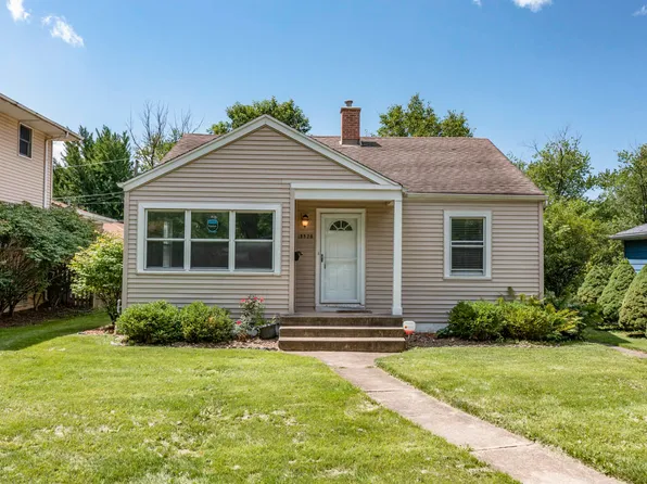 18520 Lexington Ave, Homewood, IL 60430