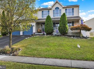 4 Baker Ln, Reading, PA 19606