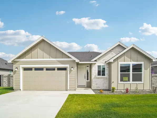 594 Tatoosh Ave, West Richland, WA 99353