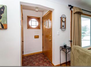 11811 Derby Rd, Garfield Heights, OH 44125