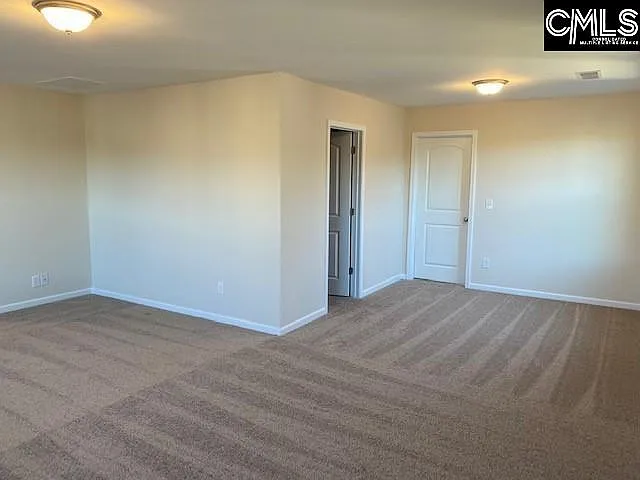 1323 Tamarind Ln — Photo 9