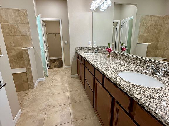 4th image of 2518 Stone Creek Ct