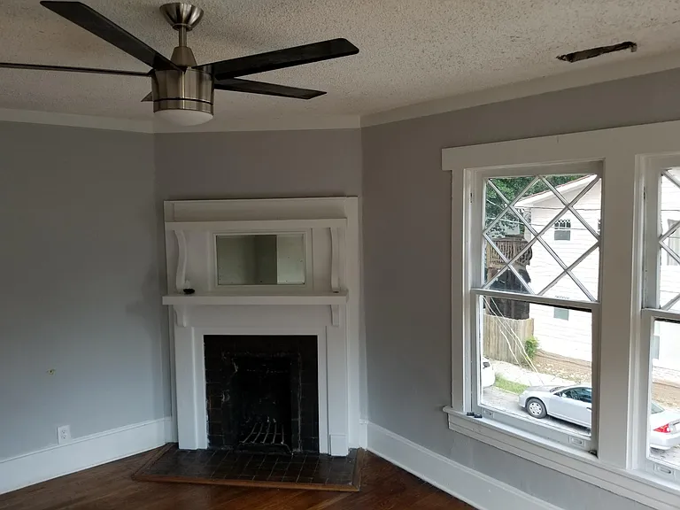 754 Charles Allen Dr NE #C — Photo 3