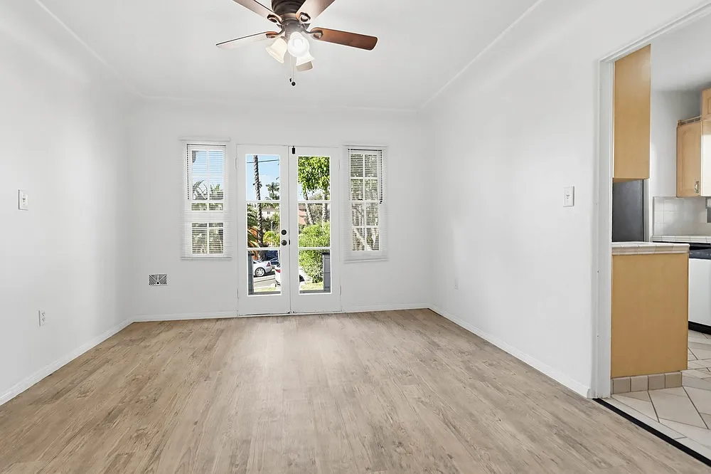 3 bed, 1163 sqft, $3,600 — Photo 2