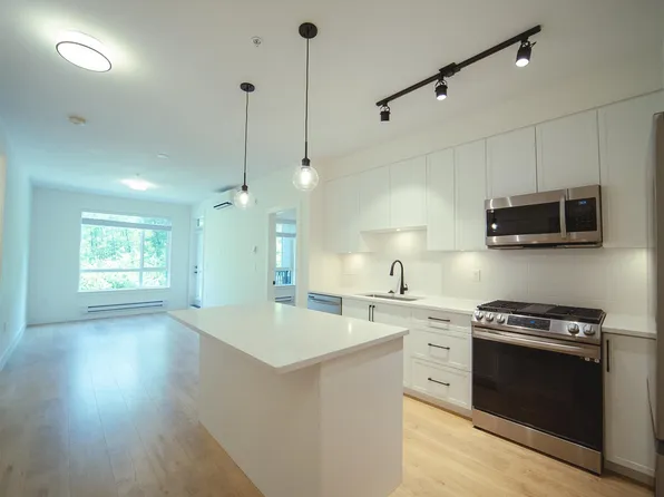 7506 199a St #208, Langley, BC V2Y 3G1