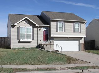 16112 Briar St, Omaha, NE 68136