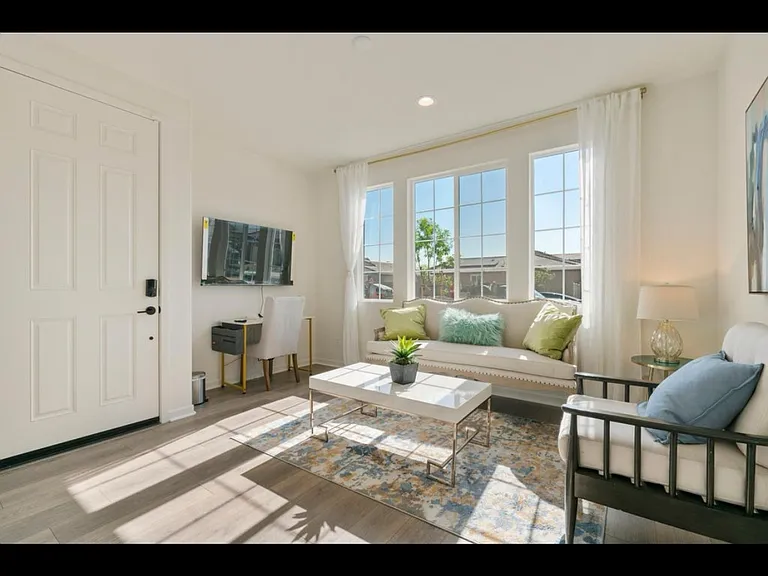 14108 Stratus Ct #B — Photo 2